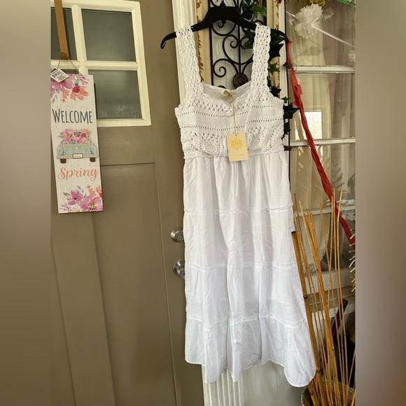 Rebellion dress - Picture 1 of 7
